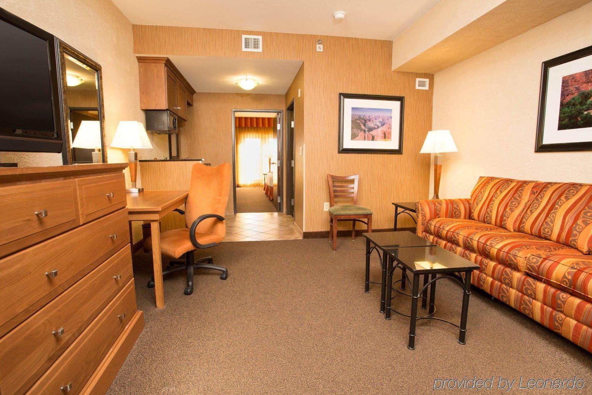 Drury Inn & Suites Flagstaff Exterior foto